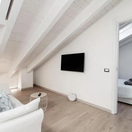 Incanto Del Lago - Lake Cosy Apartment *