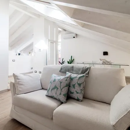 Incanto Del Lago - Lake Cosy Apartment