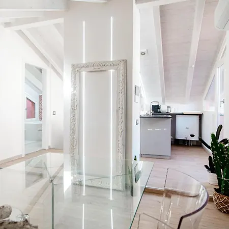 Incanto Del - Cosy Como