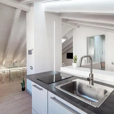 Incanto Del - Cosy Daire